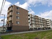 塚口駅より徒歩7分 3階 築17年8ヶ月の賃貸物件