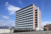 市民広場駅より徒歩7分 築8年11ヶ月 10階建の賃貸物件