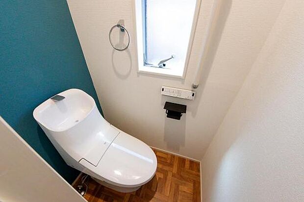 1階お手洗い／快適なシャワートイレ