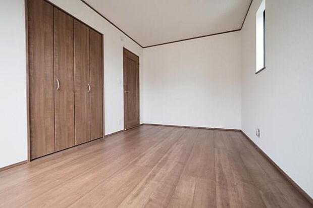 7.12帖洋室。ゆとりある広さで住空間を広く使えます。