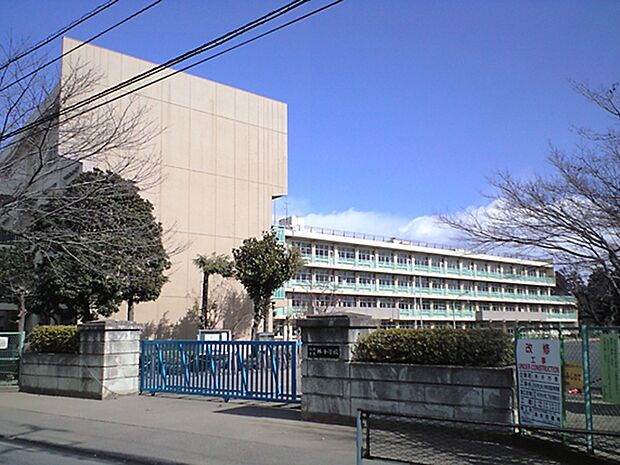 所沢市立林小学校（1062m）