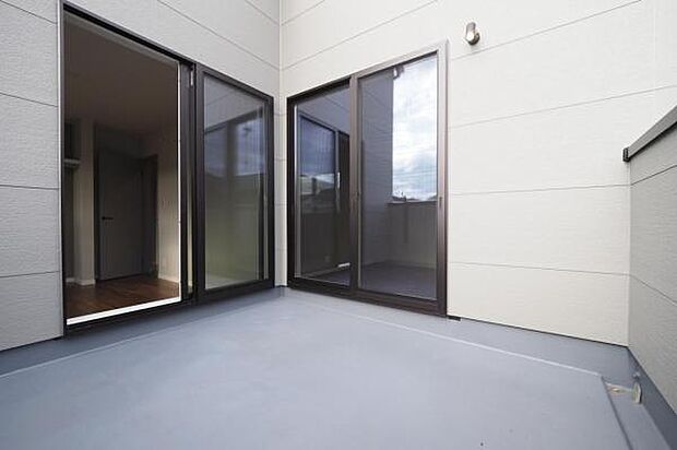 ゆとりあるバルコニー