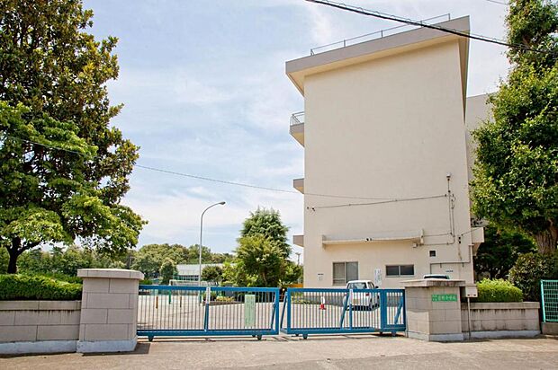 所沢市立若狭小学校（1360m）