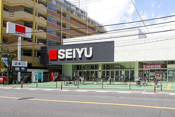 西友西所沢店 徒歩20分。 1550m