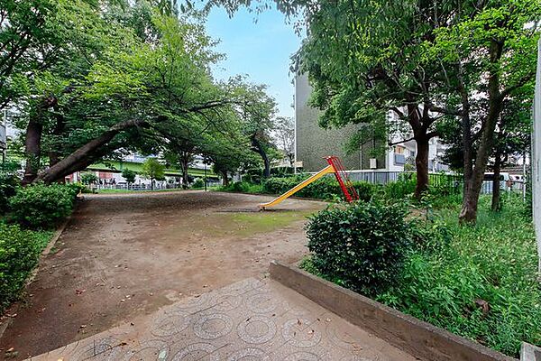 松岡南公園 徒歩1分 80m