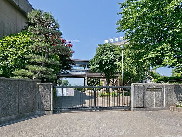 入間市立上藤沢中学校 徒歩17分。 1300m