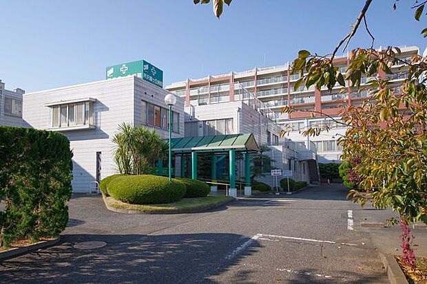 医療法人仁栄会所沢緑ケ丘病院 徒歩11分。 880m