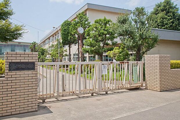 所沢市立小手指中学校 徒歩12分。 950m