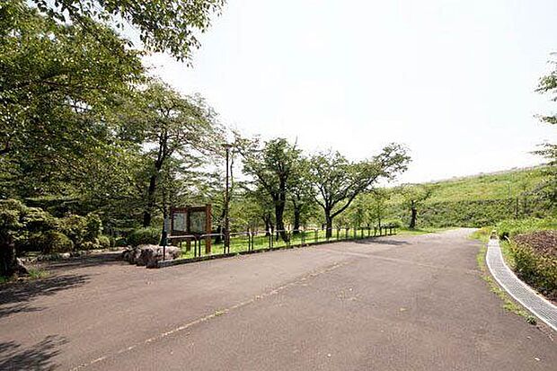 県立狭山自然公園 徒歩17分。 1300m