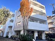 suju 3階 築16年の賃貸物件