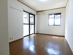 サンアレイ 102 1階1Kのリビング/ダイニング