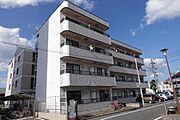 岡山駅よりバス5分 徒歩1分 3階 築30年7ヶ月の賃貸物件