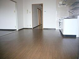 シャトレアン 101 1階3LDKのリビング/ダイニング