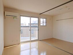 スパローハウス弐番舘 B 2階1LDKのリビング/ダイニング