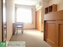 JR東北本線 久喜駅 バス12分 青葉5丁目下車 徒歩1分の賃貸アパート 2階1Kのリビング/ダイニング