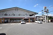 セブンイレブン大宮日進1丁目店 211m