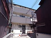 西院駅より徒歩10分 築19年4ヶ月 3階建の賃貸物件