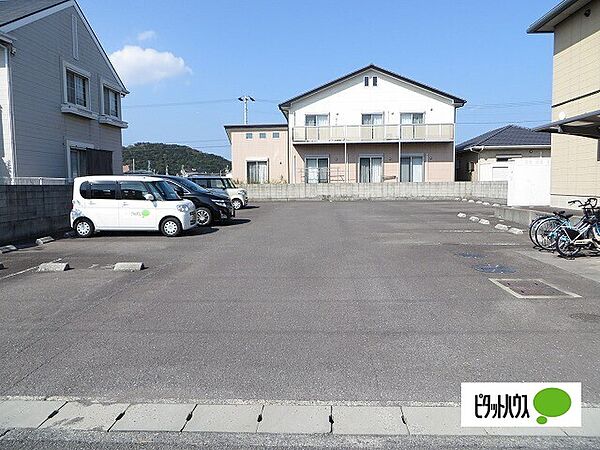 画像3:専用駐車場