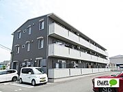 勝瑞駅より徒歩11分 築8年10ヶ月 3階建の賃貸物件