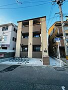 平野駅より徒歩12分 築3年5ヶ月 3階建の賃貸物件