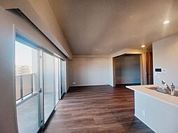 レ・ジェイド上通 4LDKのリビング/ダイニング