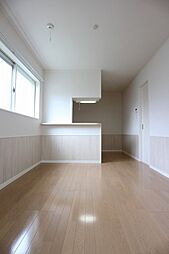 ホワイトショコラ二日市 101 1階1LDKのリビング/ダイニング