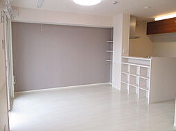 サニーウェル 101 1階2LDKの室内