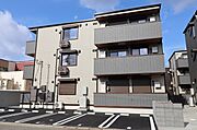 アヴァンスコート参番館の賃貸物件