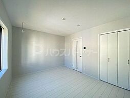 スターティス六実 2階1Kのリビング/ダイニング