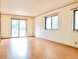 下矢切戸建 1階4LDKのリビング/ダイニング