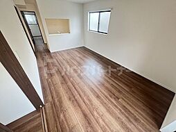 lala mia. 1階1LDKのリビング/ダイニング