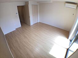 セントラル　レジデンス 1階1Kのリビング/ダイニング