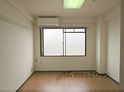 テソロナガノ 303 4階ワンルームのリビング/ダイニング