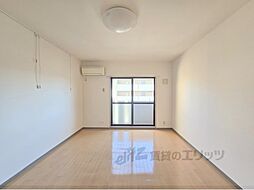 グレイス花園 3階1Kのリビング/ダイニング