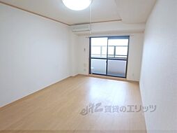 JR東海道・山陽本線 桂川駅 徒歩14分の賃貸マンション 2階1Kのリビング/ダイニング