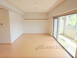 阪急京都本線 西京極駅 徒歩17分の賃貸マンション 5階2LDKのリビング/ダイニング