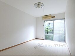 シティハイツ近衛 103 1階ワンルームのリビング/ダイニング