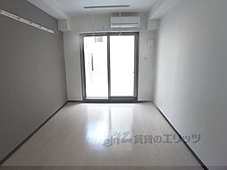 グランディール銀閣寺 102 1階1Kのリビング/ダイニング