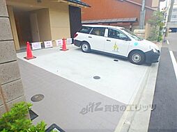 5 / 8