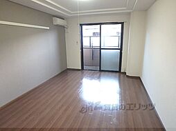 京都市営烏丸線 竹田駅 徒歩13分の賃貸マンション 1階1Kのリビング/ダイニング