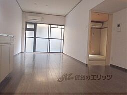 サン・フォーレスト 1階2LDKのリビング/ダイニング