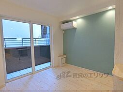 京阪本線 神宮丸太町駅 徒歩5分の賃貸アパート 1階ワンルームのリビング/ダイニング