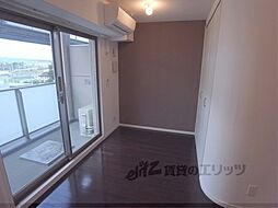 近鉄京都線 上鳥羽口駅 徒歩3分の賃貸マンション 4階1Kのリビング/ダイニング