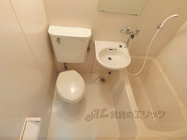 浴室