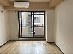 阪急嵐山線 上桂駅 徒歩10分の賃貸マンション 3階1Kのリビング/ダイニング