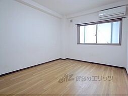 プチハウスＭ 101 地下1階1Kのリビング/ダイニング