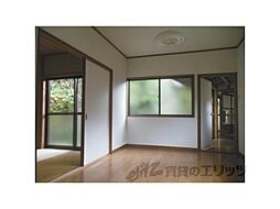 京福電気鉄道北野線 宇多野駅 バス14分 広芝町下車 徒歩2分の賃貸一戸建て 4DKのリビング/ダイニング