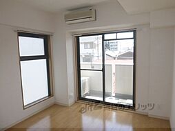 京都地下鉄東西線 二条駅 徒歩4分の賃貸マンション 1階1Kのリビング/ダイニング