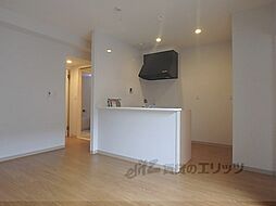 ラティス三条 102 1階2LDKのリビング/ダイニング