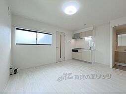 JR山陰本線 花園駅 徒歩3分の賃貸アパート 3階1LDKのリビング/ダイニング